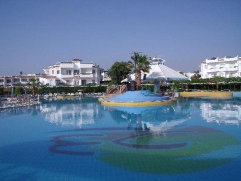 Dreams Beach Resort - Sharm El Sheikh Eksteriør billede The resort's main pool